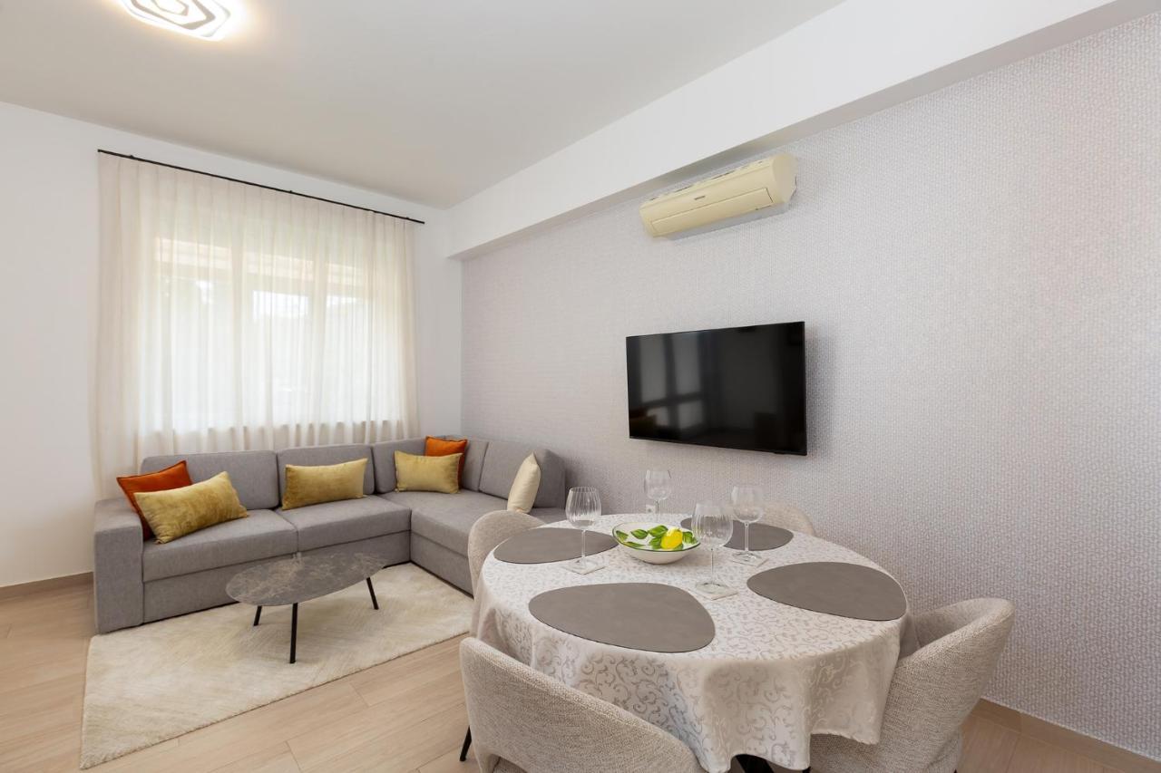 Stylish Apartment Mediterraneo โปเรช ภายนอก รูปภาพ